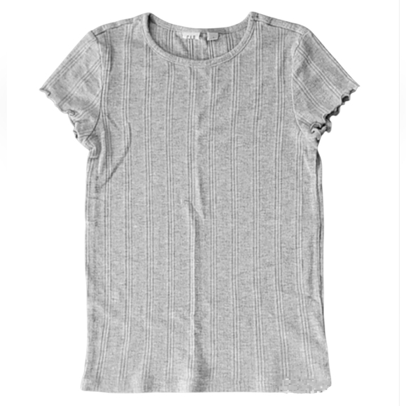 Girl's GAP Kids Grey Knit Shirt With Lettuce Trim Size Large - Picture 1 of 6